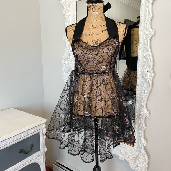 SALE Handmade VINTAGE Skulls Embroidered Lace Detail Halter Dress - Picture 1 of 7